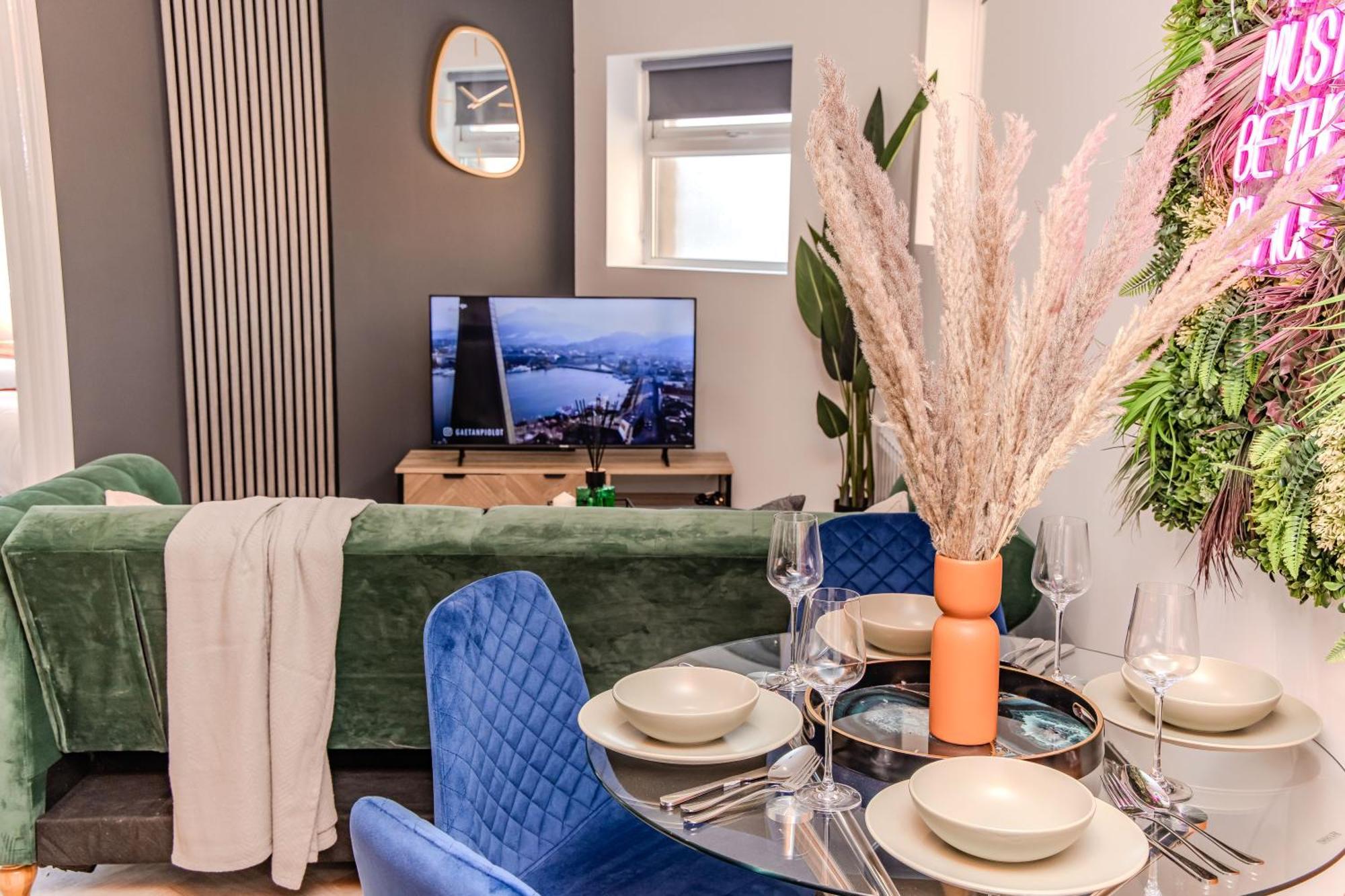 Super Central 2 Bedroom Flat I Next To Shopping Center & Brighton Beach Exterior foto